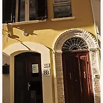 Bed and Breakfast La Voce Della Luna 3*