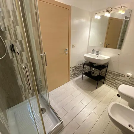 La Voce Della Luna Alojamento de Acomodação e Pequeno-almoço 3*