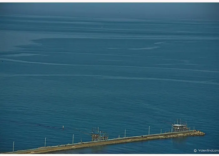 La Voce Della Luna Bed & Breakfast