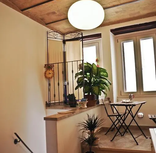 Bed & Breakfast La Voce Della Luna 3*